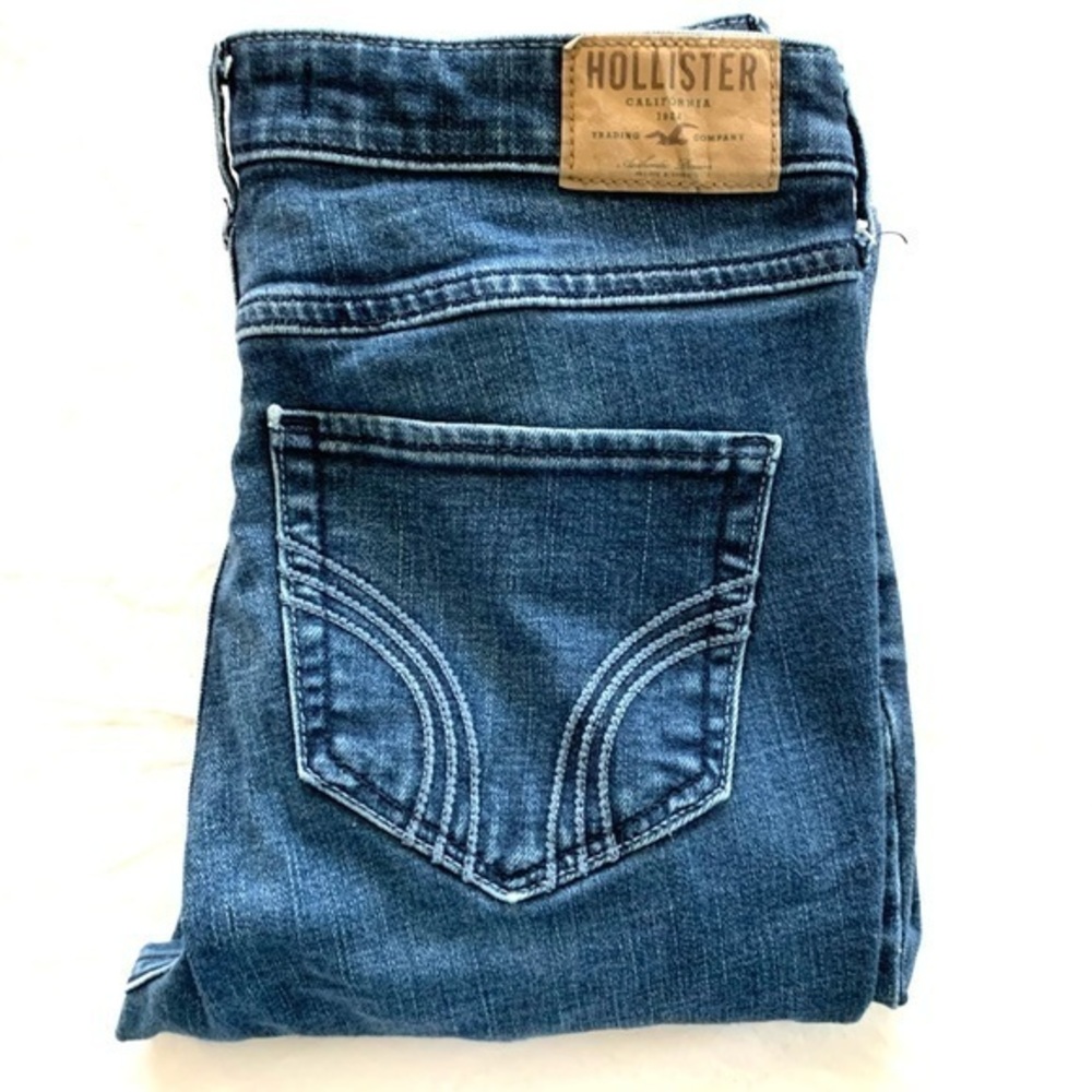Hollister Women’s High-Waisted Skinny Jeans Size 3